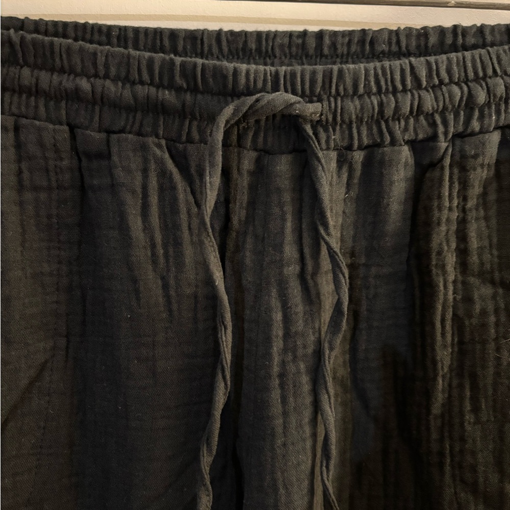Candace Cameron Bure Black Gauze Women's Pants Sz Med petite - Picture 3 of 7